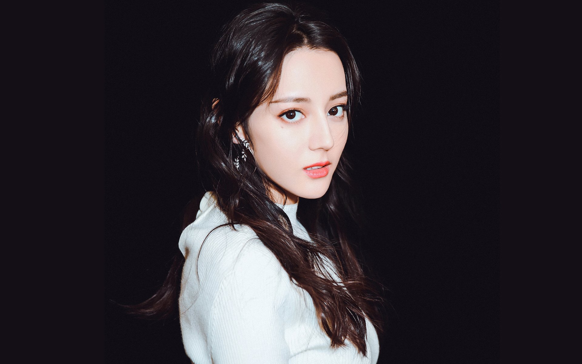 赛场争议:引发热议的裁判判罚,比赛场次示意图