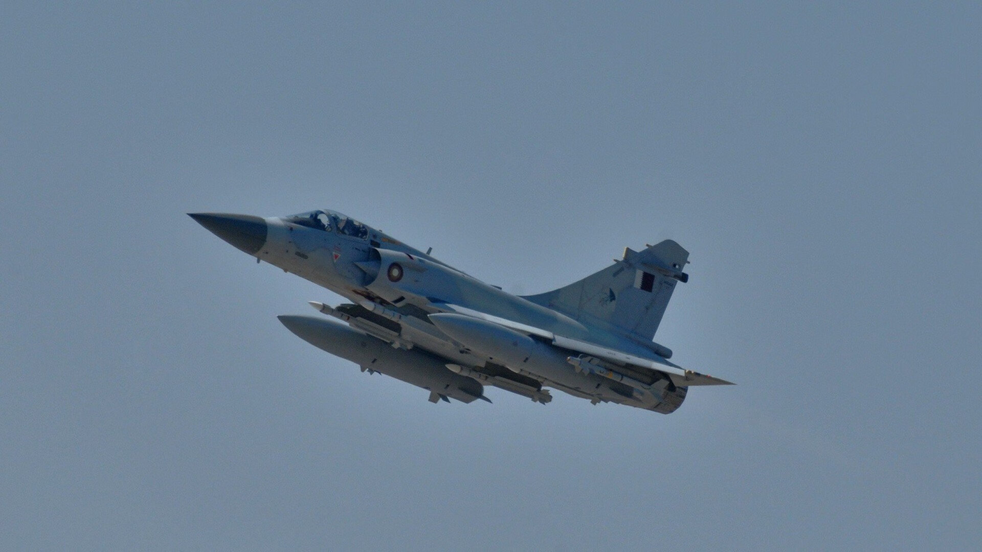 足球联赛引入VAR技术减少争议，足球比赛var的好与不好